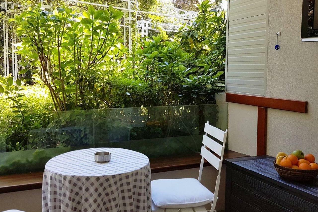Lux Studio Garden And Swimming Pool Cannes Bagian luar foto
